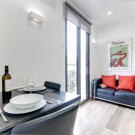 City&Beach Apartments 3 In City Center Barcelona Ngoại thất bức ảnh